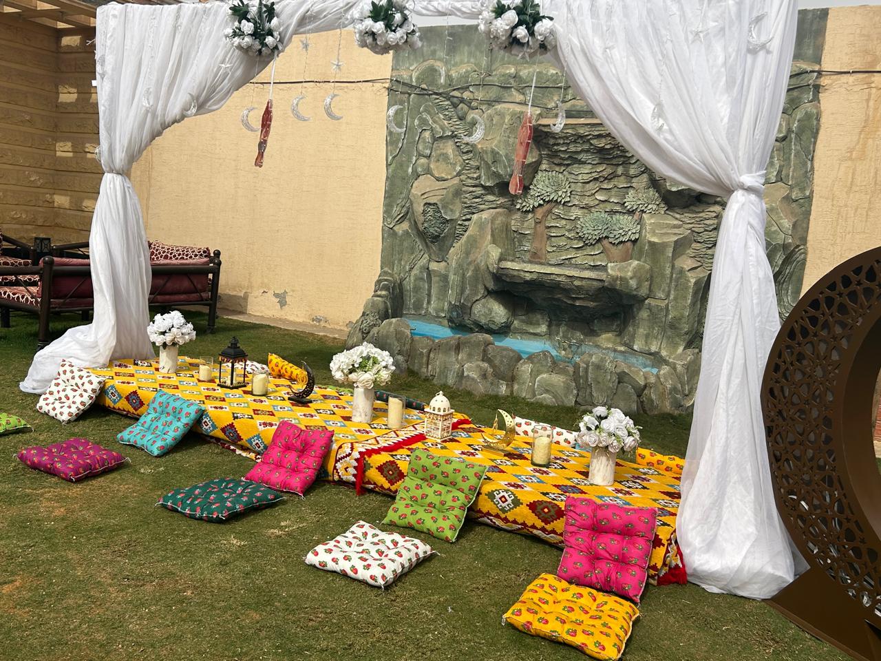 طاولة عشاء أو وليمة منسقة في الرياض — لقطة أرشيفية 6 من أعمال لمسه ذوق في الرياض