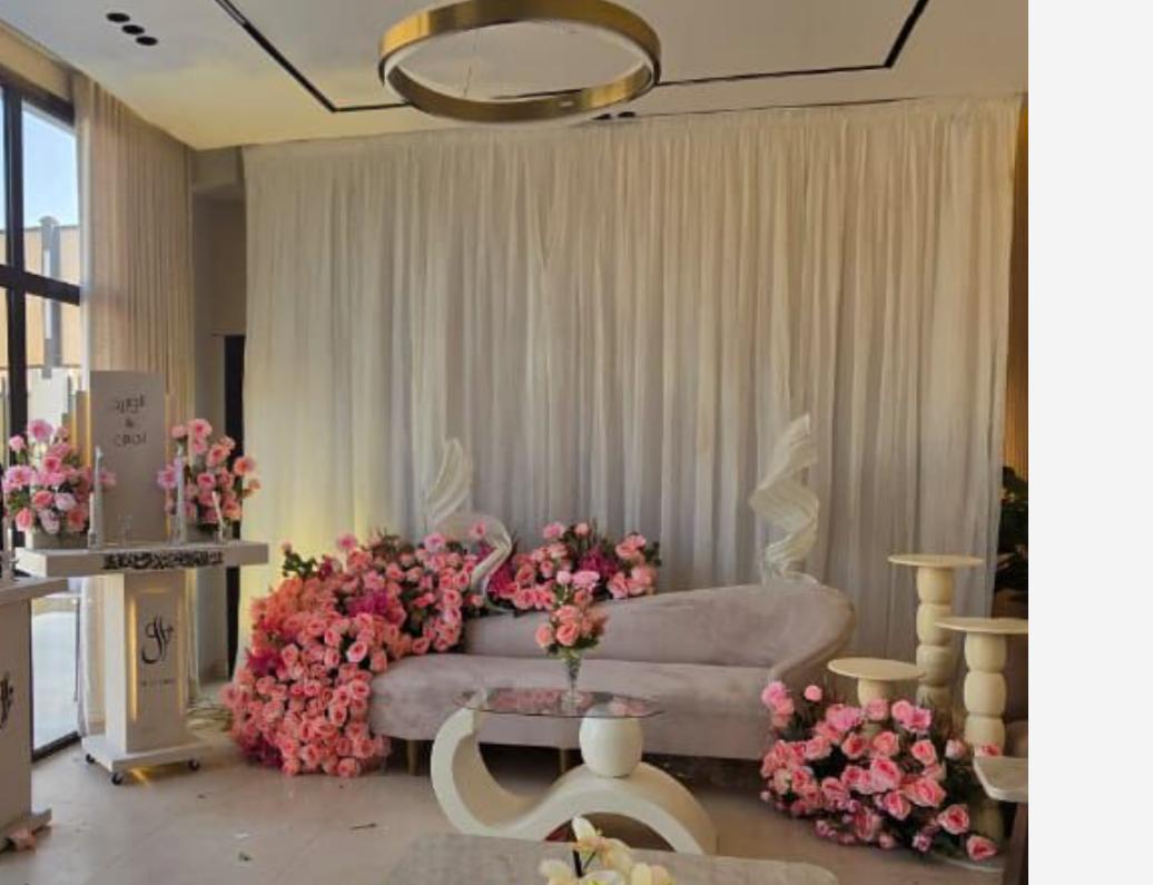 منصة كوش وتقديم عروسين في قاعة بالرياض — لقطة أرشيفية 3 من أعمال لمسه ذوق في الرياض