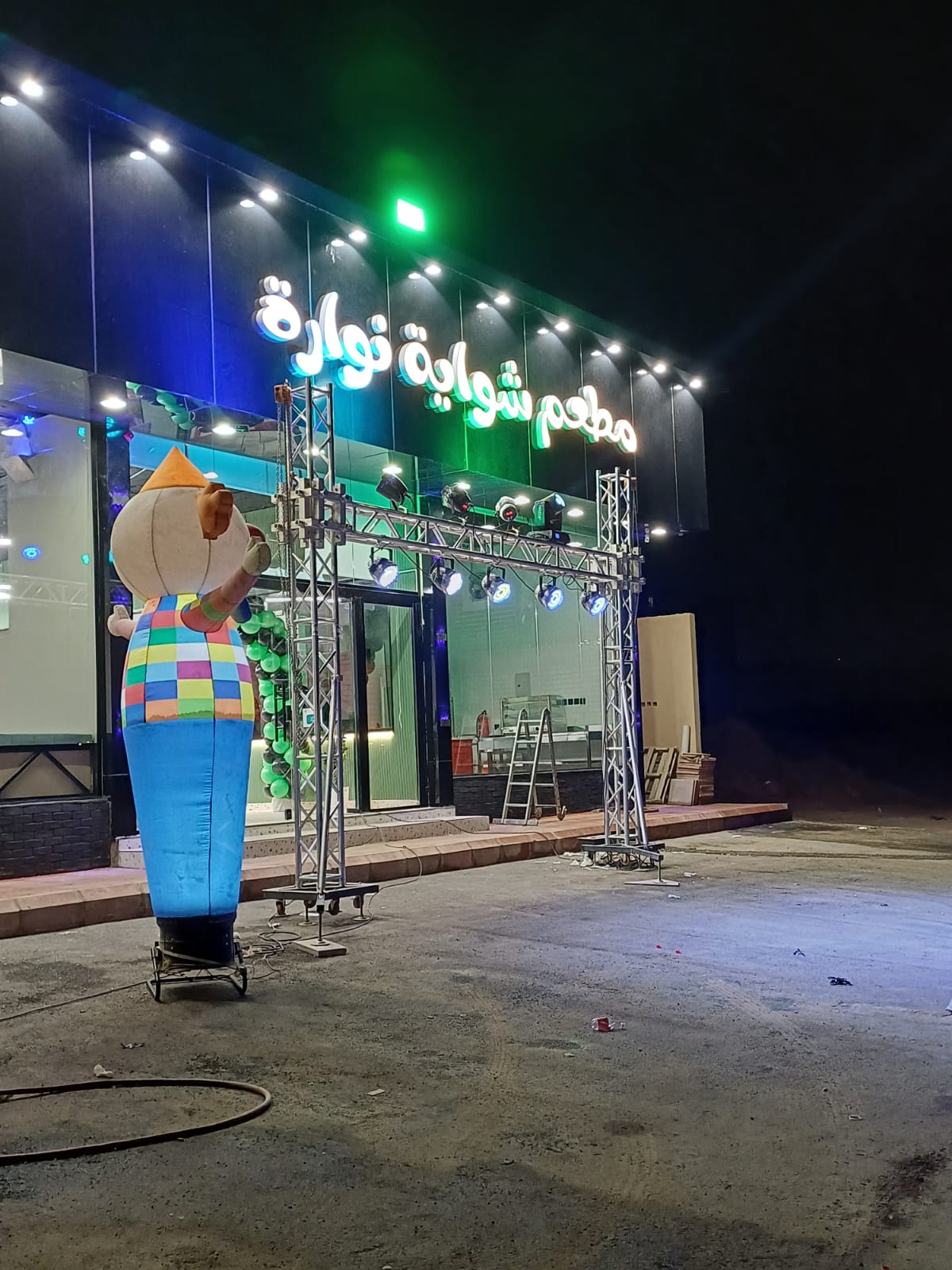 تجهيز افتتاح محل أو مدخل فعالية تجارية في الرياض — لقطة أرشيفية 18 من أعمال لمسه ذوق في الرياض