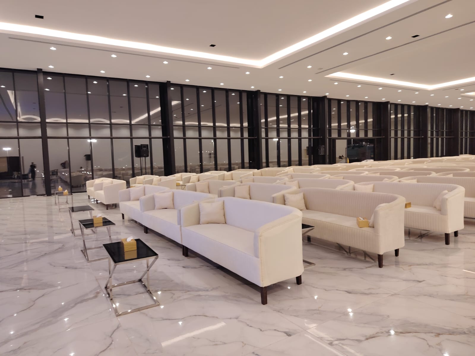 جلوس ملكي أو كراسي ضيافة في مناسبة بالرياض — لقطة أرشيفية 9 من أعمال لمسه ذوق في الرياض